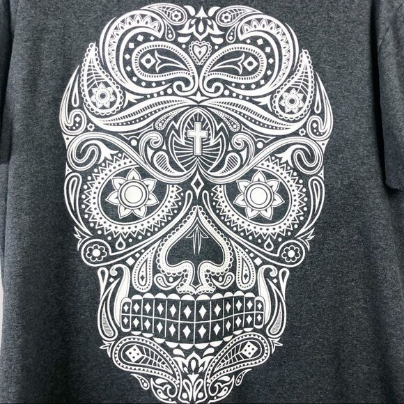 SKULL Gray and White Graphic Tee Short Sleeve Unisex Size Large - Picture 2 of 4